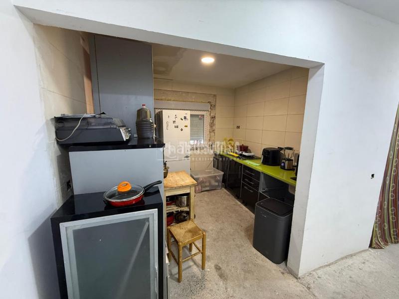 Foto 98aa2413-d88d-40a9-9f1f-d46dc1fa4f47. Casa aparellada amb aparcament a Centro Seseña