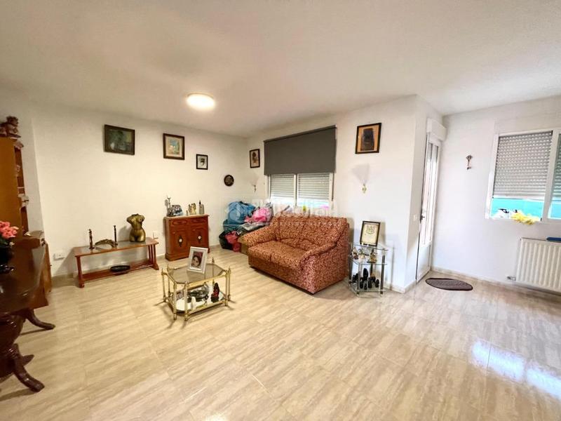 Foto 14358906-e4ff-4c4d-9a5f-52c250dfe8f6. Casa amb aparcament a Los Barreros Seseña