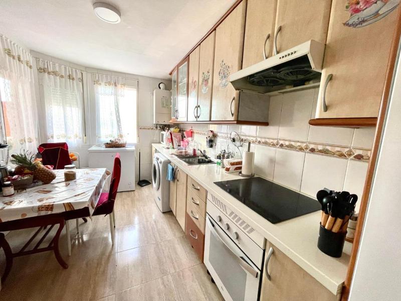 Foto 187b1a2c-3eb3-4154-b955-b107e81533e5. Casa amb aparcament a Los Barreros Seseña