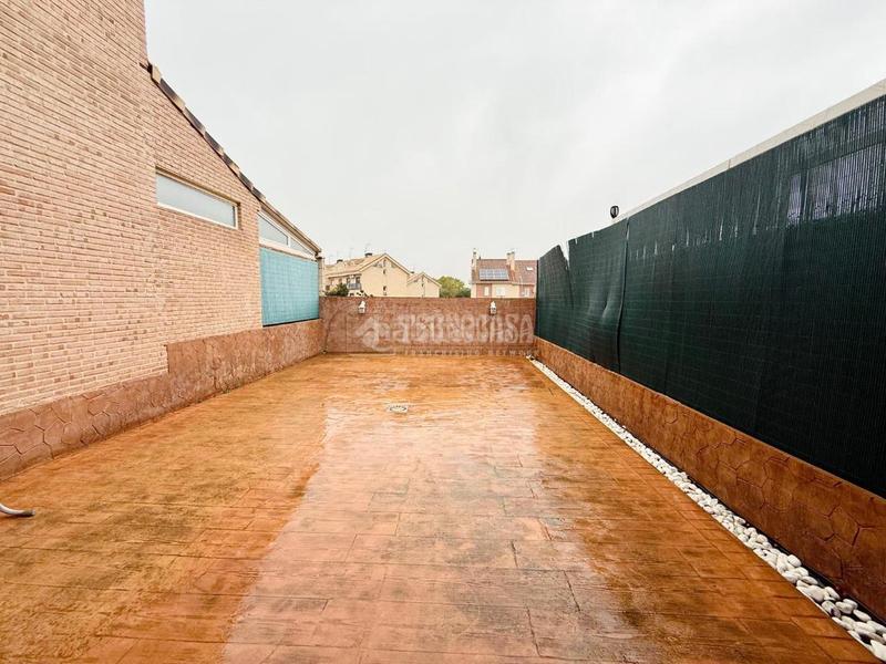 Foto 16966e4f-1133-4542-8e19-d66d482006ff. Pis amb aparcament a Las Lomas Seseña