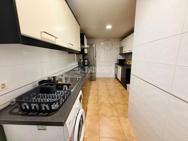 Foto 2a718574-8e2d-482a-9b05-928c9a9d0e71. Pis amb aparcament a Las Lomas Seseña