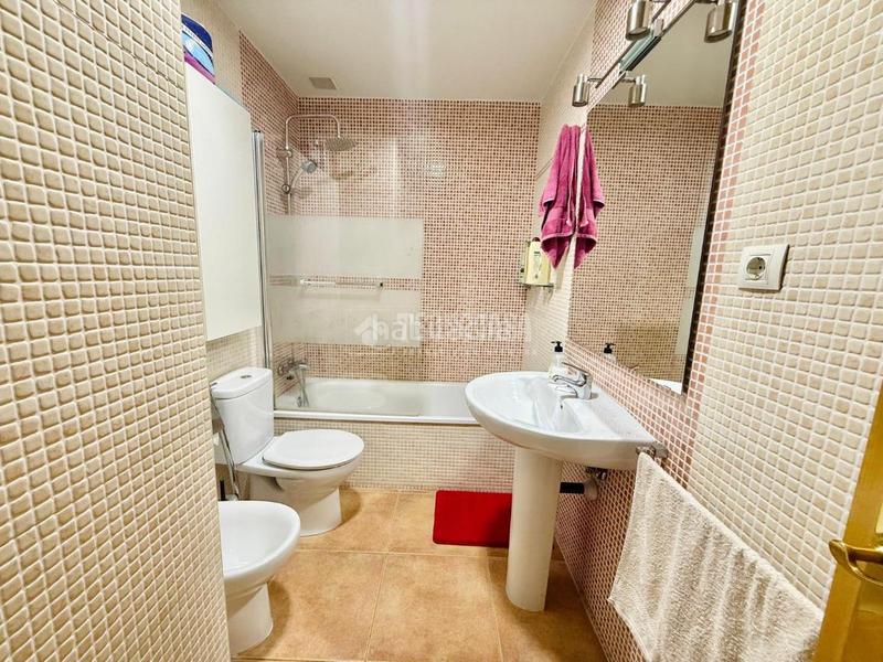 Foto 5de0430e-a07f-459c-9e36-da2b37cad950. Pis amb aparcament a Las Lomas Seseña