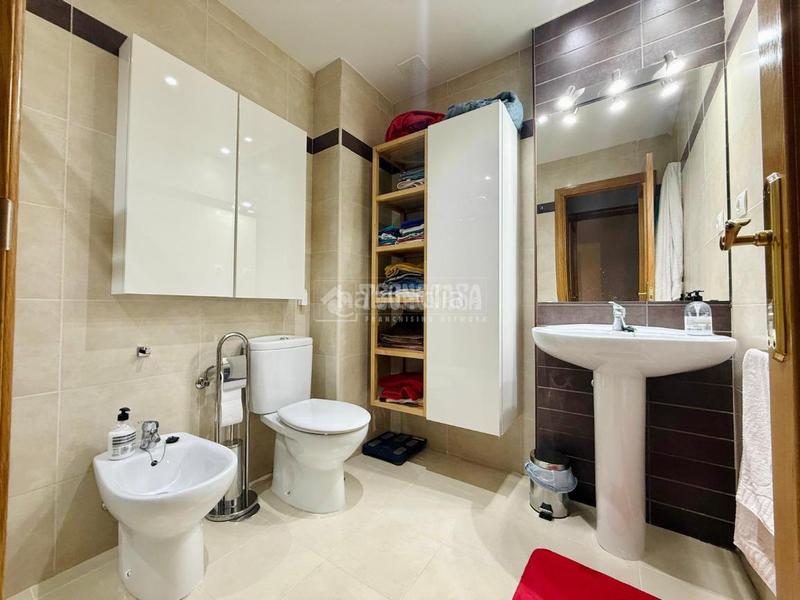 Foto 77986d38-9c8a-4fff-a5f9-3adffc2abf1b. Pis amb aparcament a Las Lomas Seseña