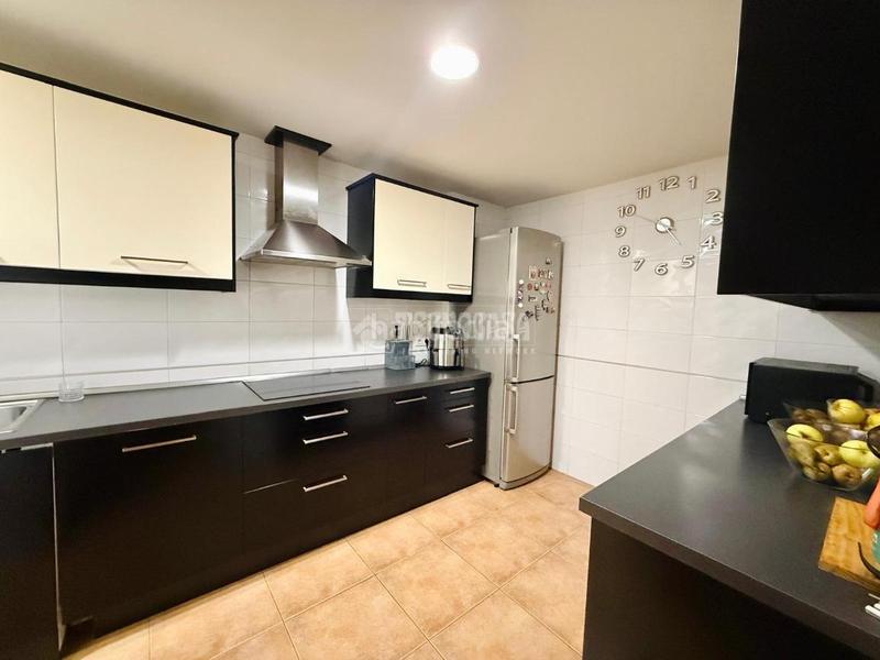 Foto 96bf065f-8af5-44e9-a4c6-292014ce976f. Pis amb aparcament a Las Lomas Seseña