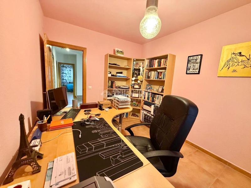 Foto ab9bf454-0a4a-4bce-b804-f5dd5730e8ce. Pis amb aparcament a Las Lomas Seseña