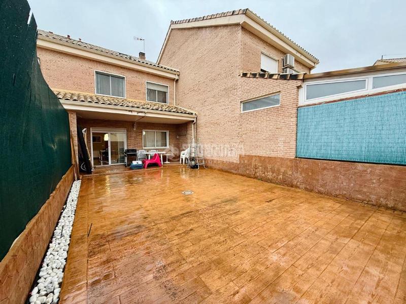 Foto d19a124c-f420-4537-999a-3243c99722cd. Pis amb aparcament a Las Lomas Seseña