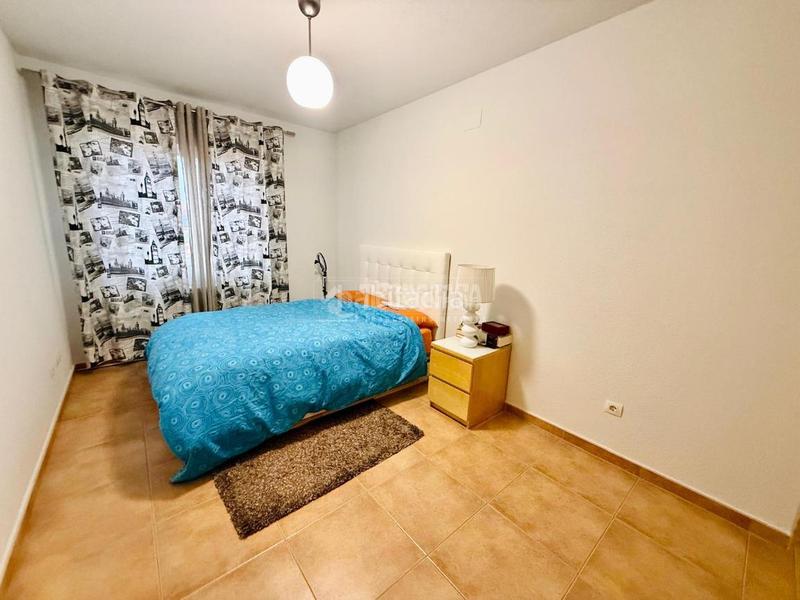 Foto f3aa52b8-d6f2-49e6-aabc-606deedd8374. Pis amb aparcament a Las Lomas Seseña