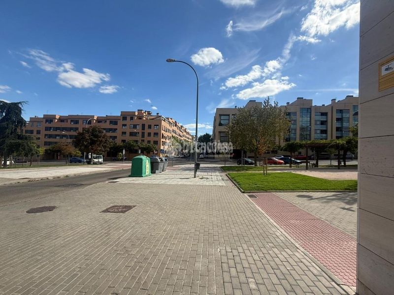 Foto abfed4b2-b5ba-407f-b767-f13e473abb94. Aparcament cotxe a Norte Alcobendas