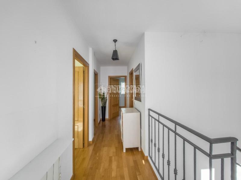 Foto 1a95edff-caf1-4ce3-bbca-556a11ca9e55. Doppelhaus mit heizung in Orusco de Tajuña