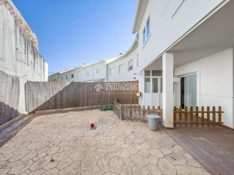 Foto 273286e4-d12b-4442-adc3-700eb7b07541. Doppelhaus mit heizung in Orusco de Tajuña