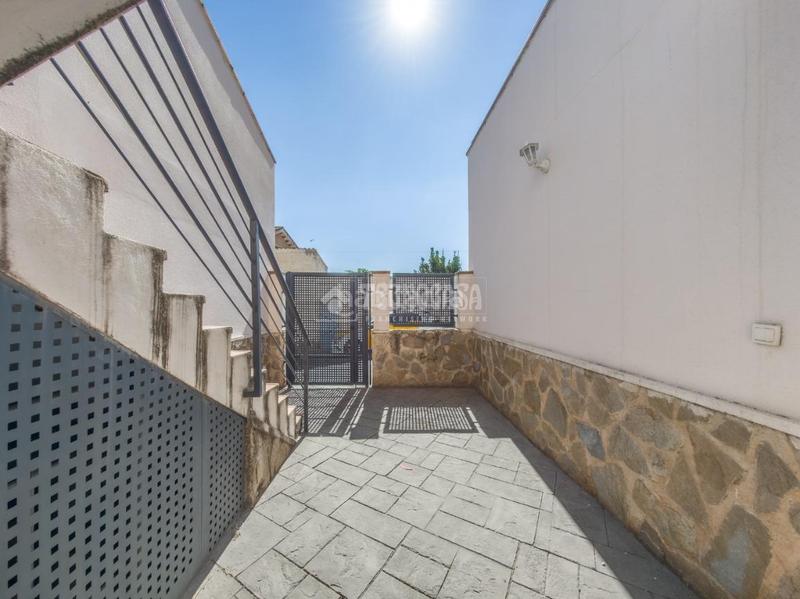 Foto 4d4e6bc5-4223-478a-949f-c11515ff8d9f. Doppelhaus mit heizung in Orusco de Tajuña