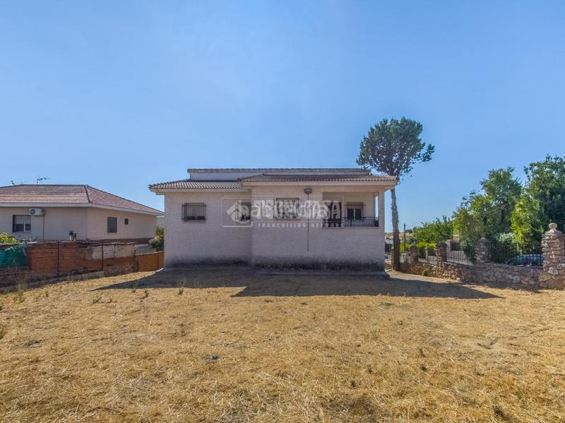 Foto 645712c3-c7f2-4641-af73-a4113bc9606b. House in Campo Real