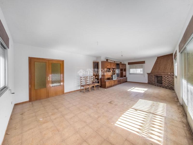 Foto 9874f0cf-761a-401f-bc37-4cabe40e0152. House in Campo Real