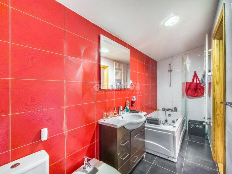 Foto a76ad1d8-2c41-44f1-b853-f4c8673e7105. Casa amb calefacció piscina a Eurovillas Nuevo Baztán