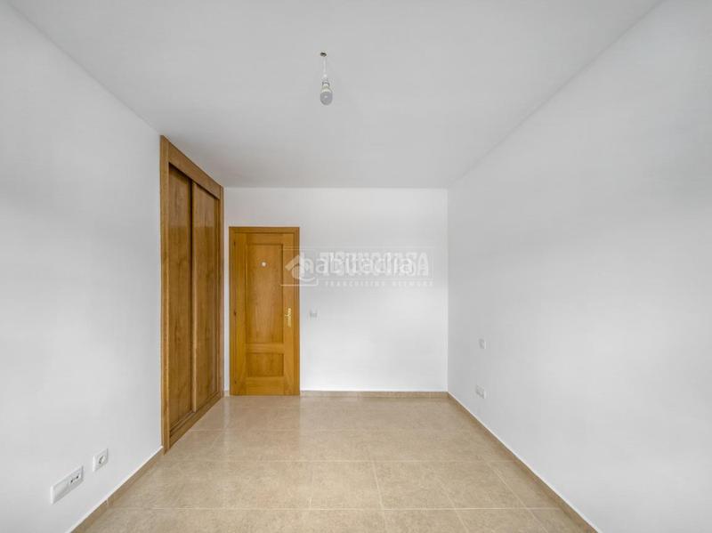 Foto 045f5ce3-1a38-4d8b-8169-1c8c9e73b1fd. Casa bifamiliare in Campo Real