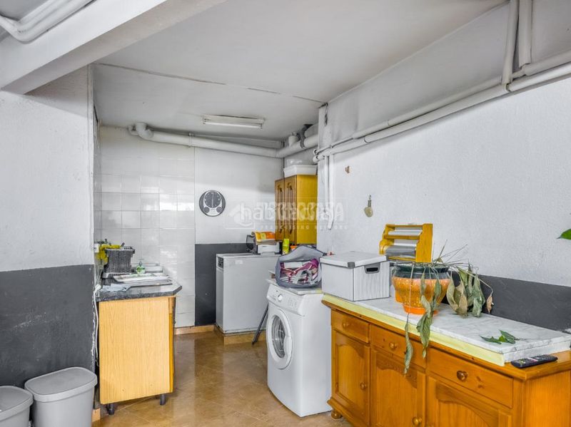 Foto 82ea1296-279a-494d-bb7c-2bf36047daa4. Casa aparellada amb aparcament a Campo Real