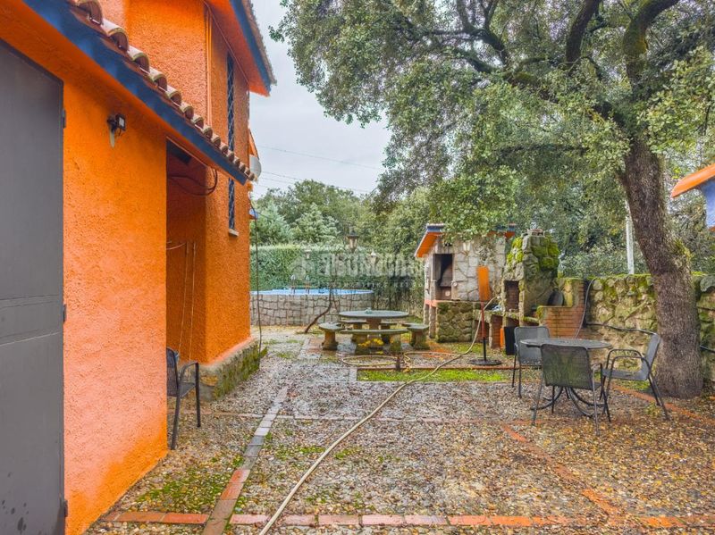 Foto 2ad37475-79a6-4a50-a315-f01a2fceb3f1. Casa amb calefacció piscina a Eurovillas Nuevo Baztán