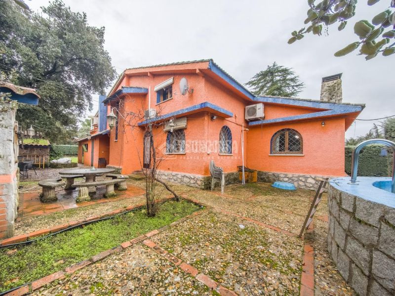 Foto f74f5fd8-1373-4e1c-afbc-99d8d3382e52. Casa amb calefacció piscina a Eurovillas Nuevo Baztán