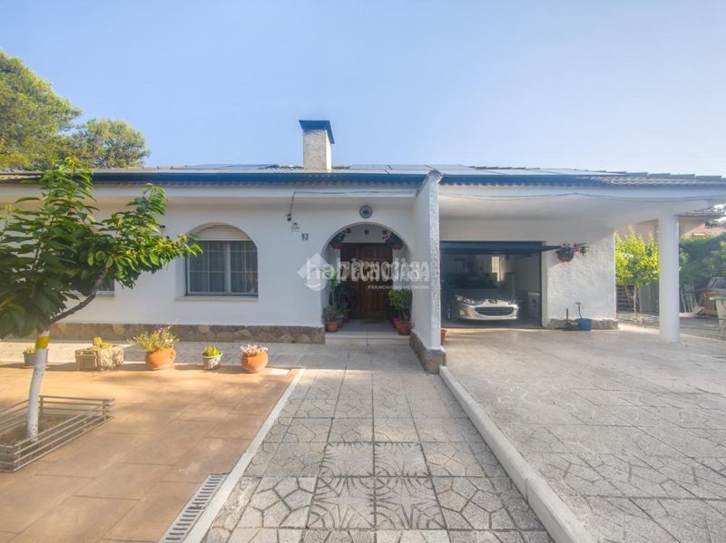 Foto a54f8a44-dbf0-4803-b96f-a4c95eaa67e0. Casa amb calefacció aparcament piscina a Eurovillas Nuevo Baztán
