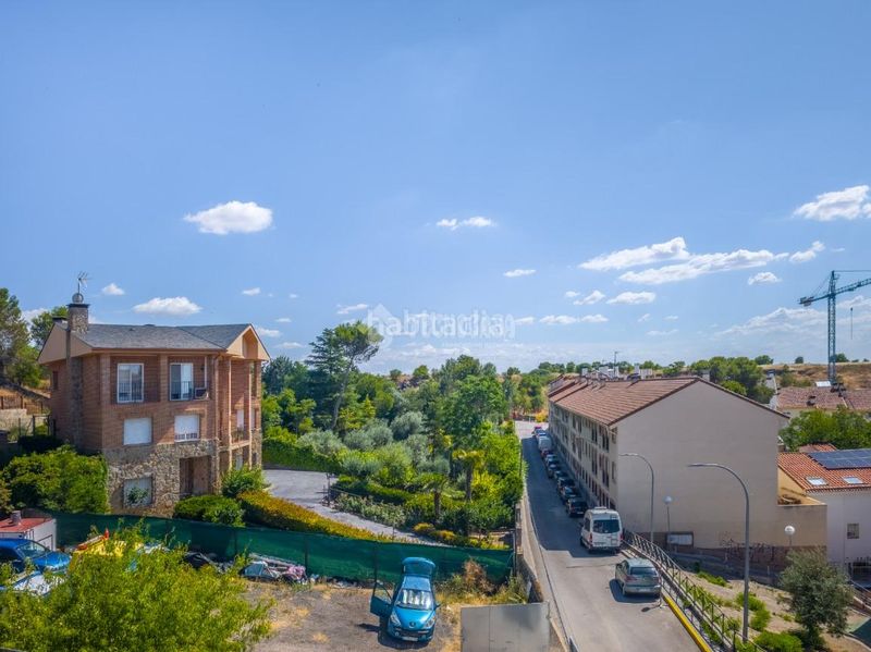 Foto 5f8ad7e9-3c1c-43e4-beba-30d4d3937832. Pis a Campo Real