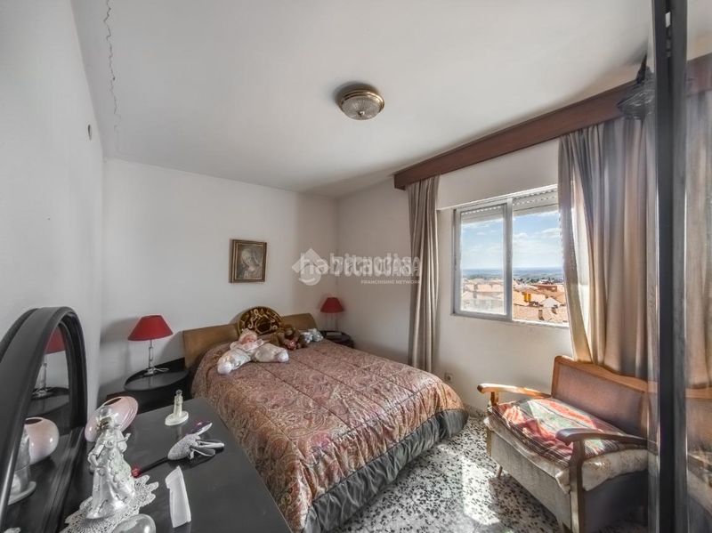 Foto b1458324-3659-400b-aed5-a812380e361a. Pis a Campo Real