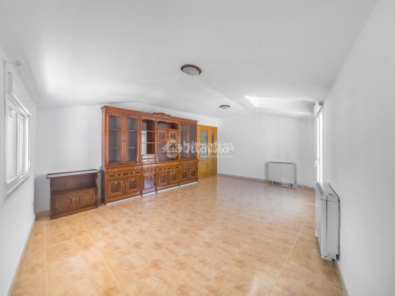 Foto 7d2ad834-672d-413f-ab0e-9f47effef863. Pis a Campo Real