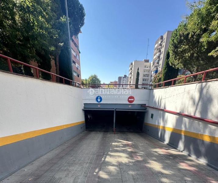 Foto 16d48361-2ea2-43d8-a6c3-a72ed618b9f4. Aparcament cotxe a El Arroyo-La Fuente Fuenlabrada