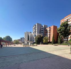 Aparcament cotxe en El Arroyo-La Fuente. Boxplaza de garaje en venta en fuenlabrada
