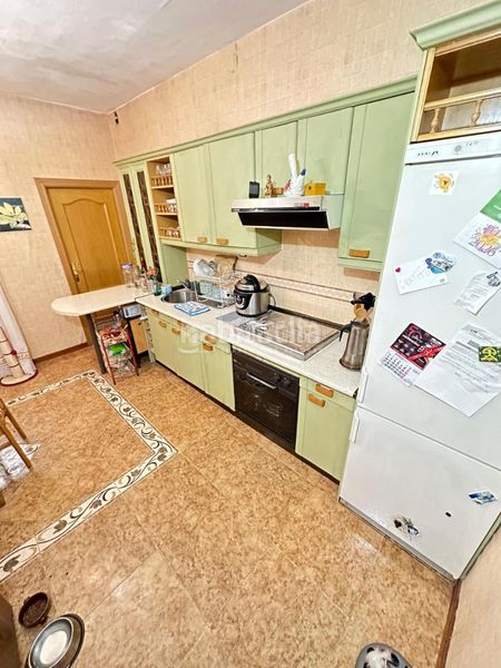 Foto 7ce88eb1-0097-4786-92bc-71d1f4917869. Casa  en venta en Centro Fuenlabrada