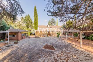 Casa a Pedrezuela. Casa en venta en pedrezuela