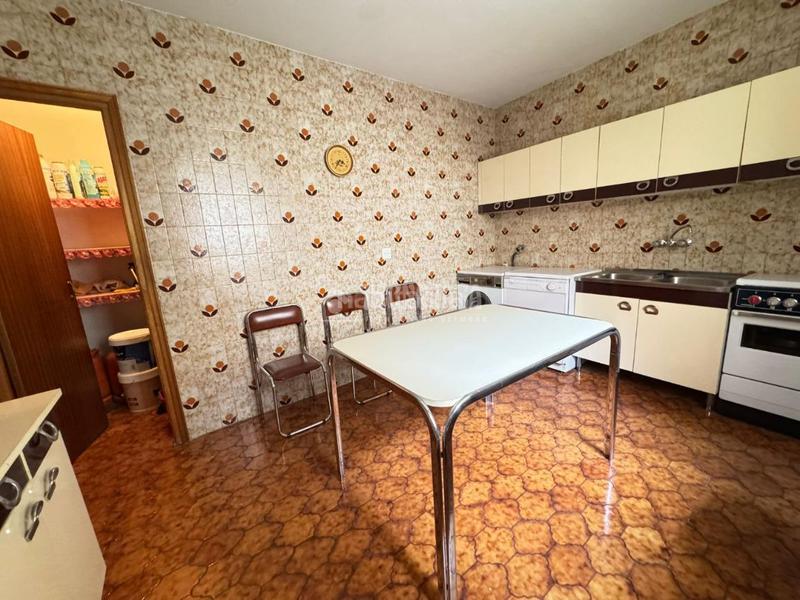 Foto b971a2fe-5b57-4bf7-a459-271dd12320c4. Casa aparellada a Molar (El)