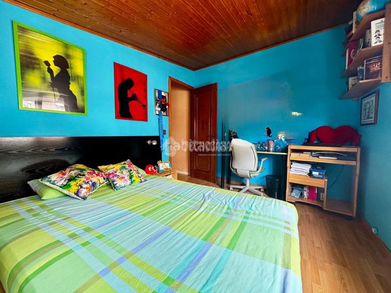 Foto 8aa6eb0e-8a90-4ee3-aa31-27498fe9ac39. Casa aparellada amb calefacció aparcament a Pedrezuela