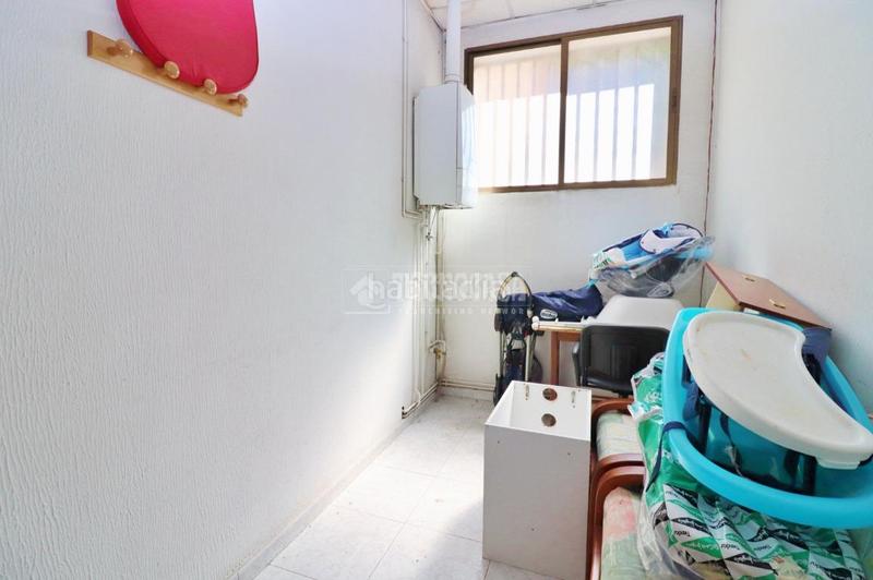 Foto 256135a5-e164-41ed-acca-a56b2d17f36a. Geschäftsraum mit heizung in Villalba Estación Collado Villalba