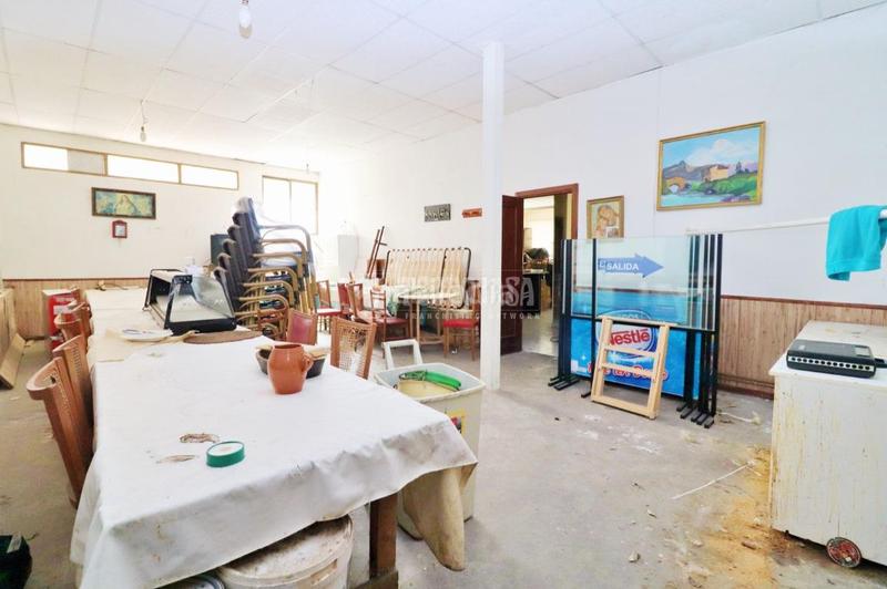 Foto 5cfe57fe-8ac5-4be5-8d1d-70da4c043e55. Geschäftsraum mit heizung in Villalba Estación Collado Villalba