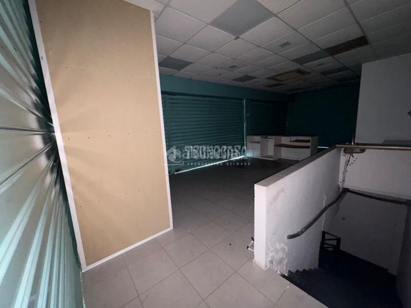 Foto e31f7ac3-d82e-429c-8072-6d117498b9c2. Local comercial a Sector 3 Getafe
