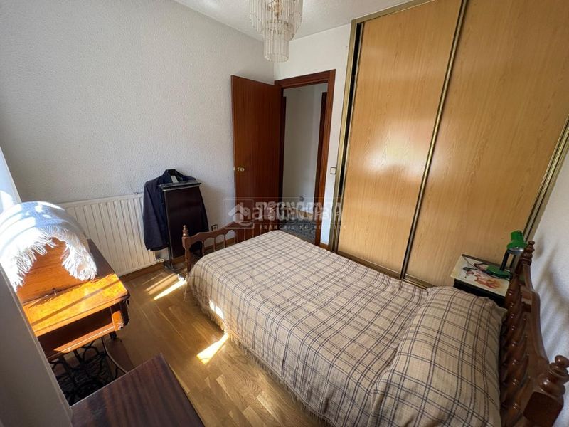 Foto f9cf5aac-6184-429f-81eb-3331a92c8dbd. Casa aparellada amb calefacció aparcament a Sector 3 Getafe