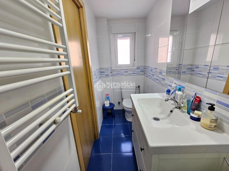Foto 80360229-1368-46c9-805c-eb92b9e0c701. Casa aparellada amb calefacció a San Isidro Madrid