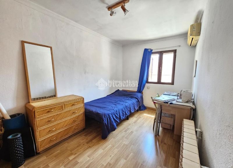 Foto e2ec000a-8e0f-4ae6-aaca-02c69fc1de20. Casa aparellada amb calefacció a San Isidro Madrid