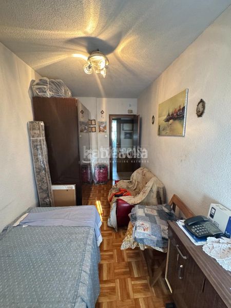 Foto 9fa4a62a-55a9-4d3f-a00f-ff73359588a7. Pis amb calefacció a Puerta Bonita Madrid