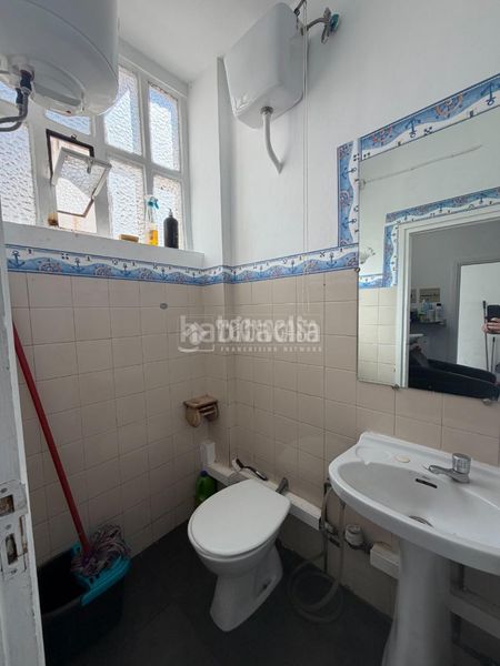 Foto ecddbad8-85c8-4598-9495-848f1928edcd. Local comercial a Abrantes Madrid