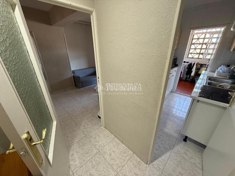 Foto 3af7fb2d-5ab3-423c-ae47-69f973954787. Piso  en venta en Aluche Madrid
