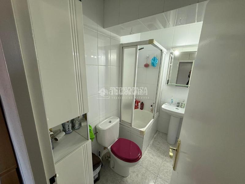 Foto ce04f520-1e84-4e96-a86e-faabc739bc11. Piso  en venta en Aluche Madrid