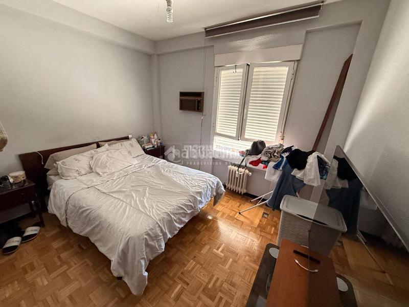 Foto 0d4021df-7f5b-4a08-be79-e0f01da70d92. Piso  en venta en Aluche Madrid