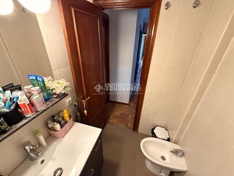 Foto 0ff83e2d-5110-4996-b6d3-8d00c72c0b9b. Piso  en venta en Aluche Madrid
