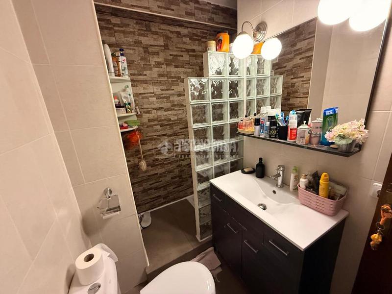 Foto d71250bd-6640-4021-94ae-1e09aa40f996. Piso  en venta en Aluche Madrid