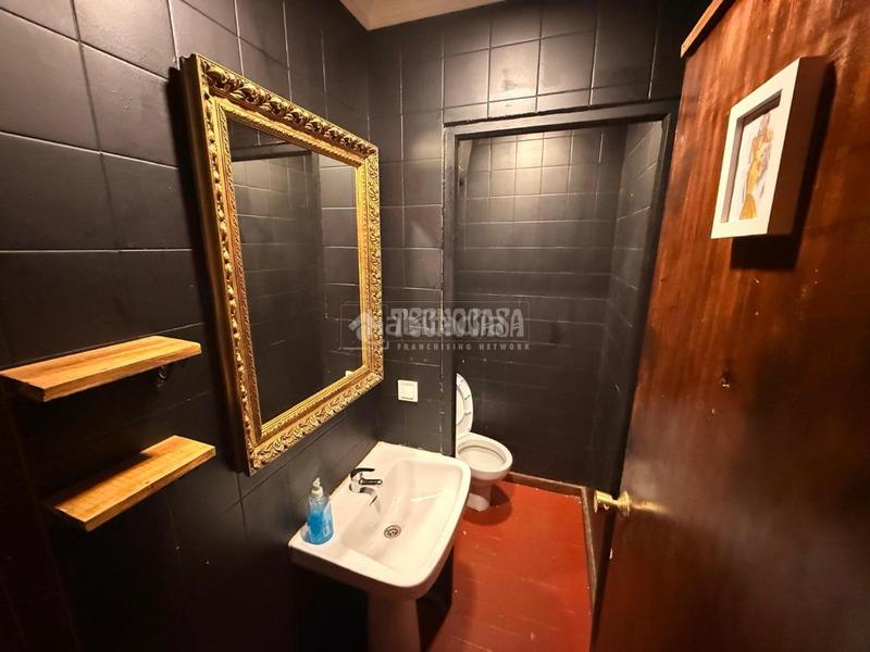 Foto 181cf50a-75c7-499b-8ec9-1382669a2e0c. Local comercial a Aluche Madrid