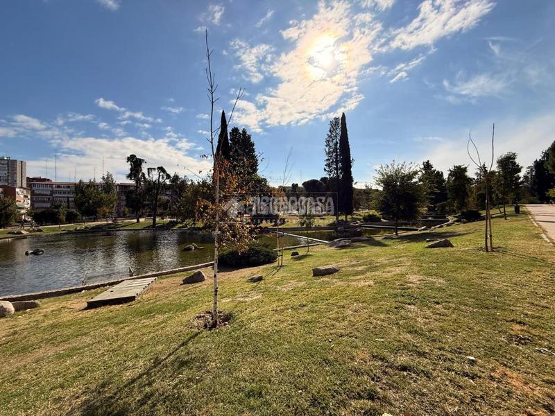 Foto 44136a68-a74a-4a31-84e6-b913081a7472. Local comercial a Aluche Madrid