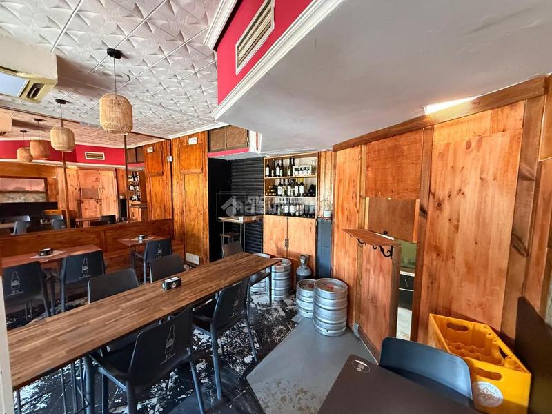 Foto d092b4d1-9f08-4770-af98-4bf27775302d. Local comercial a Aluche Madrid