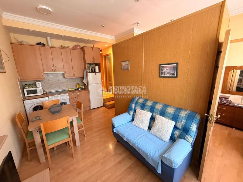 Foto 6e75f034-6a87-436c-a215-094f771d4494. Estudi a Aluche Madrid