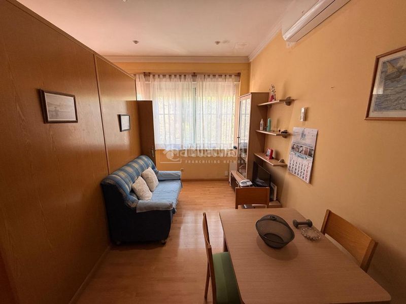 Foto e860702c-d65d-43e7-b663-c26e34cc3eeb. Estudi a Aluche Madrid